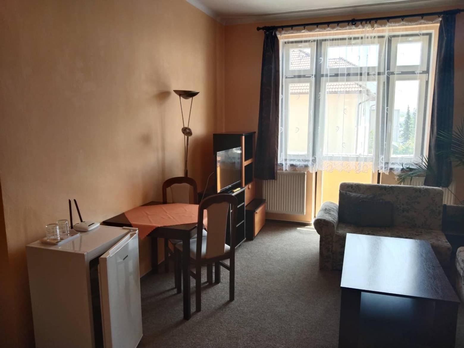 Hotel Jaro Mělník Exteriör bild