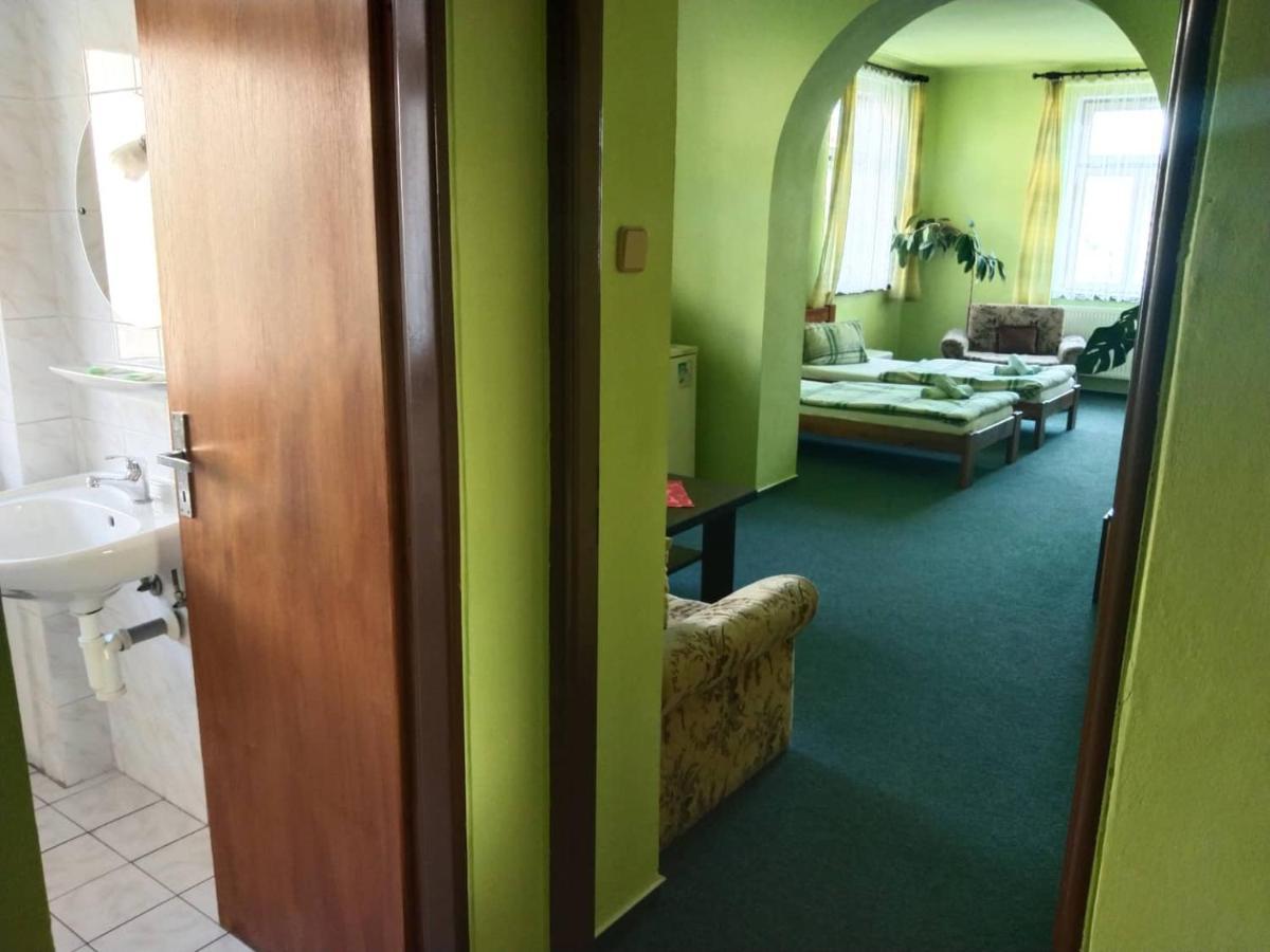 Hotel Jaro Mělník Exteriör bild